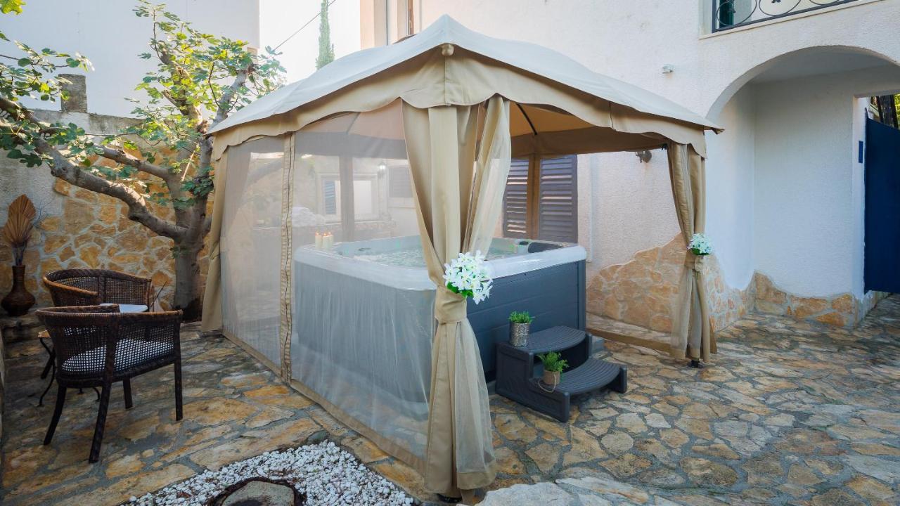Villa Em Trogir Eksteriør bilde